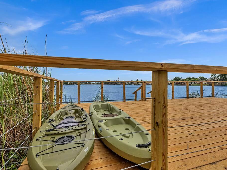 Supervilla - Lakefront - Sunsets, Kayaks, Grill フォート・ローダーデール エクステリア 写真